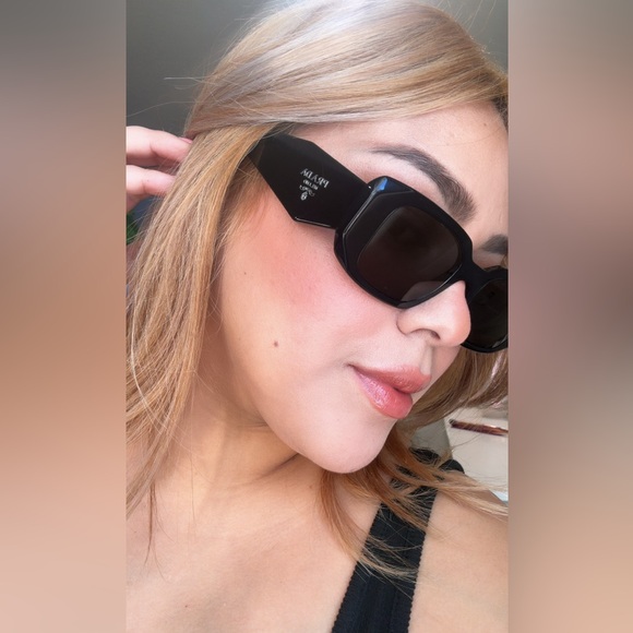 🌻PRADA rectangle spr17w sunglasses 🌸 - Picture 1 of 14